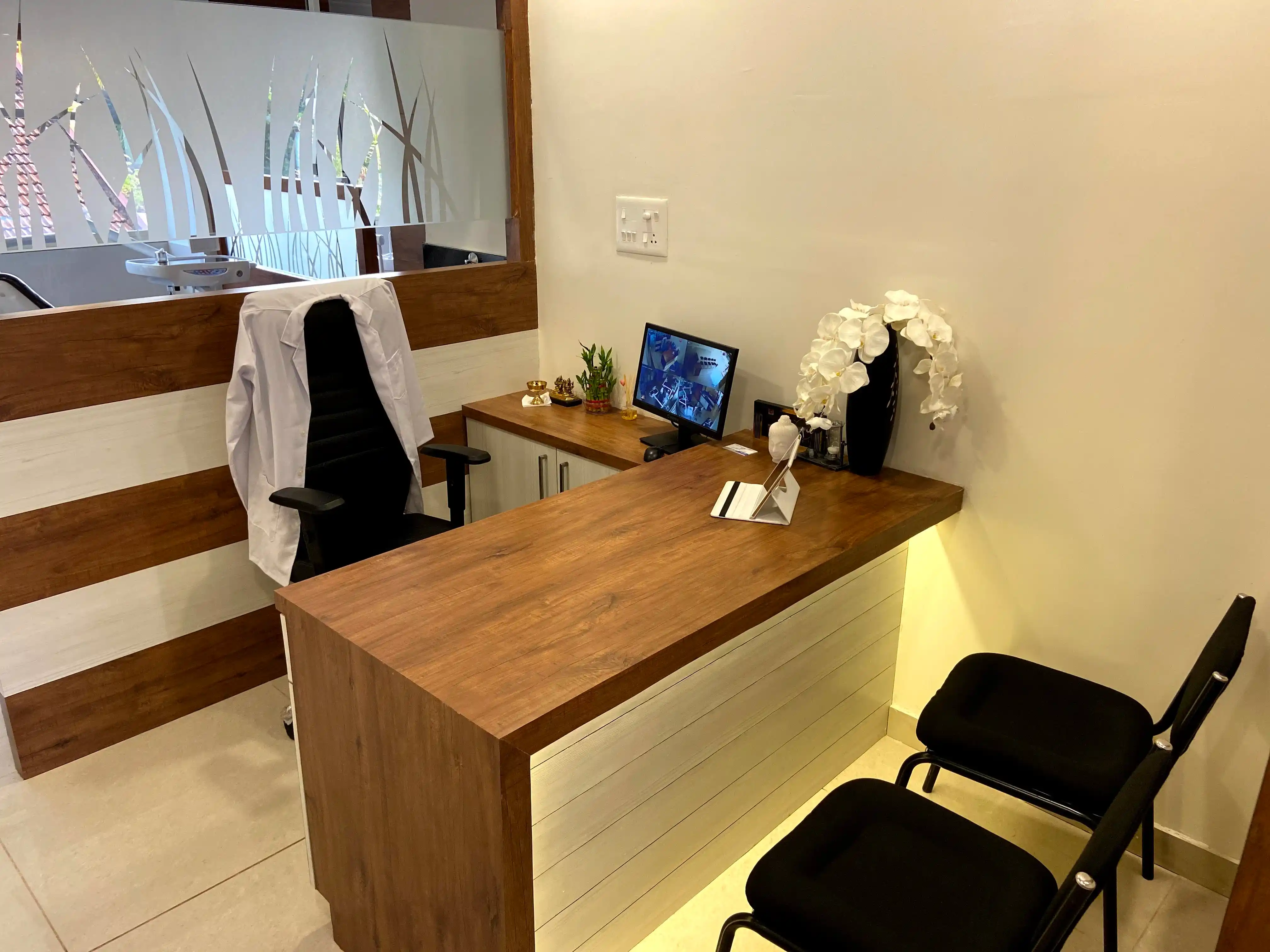 Inside The Dental Lounge